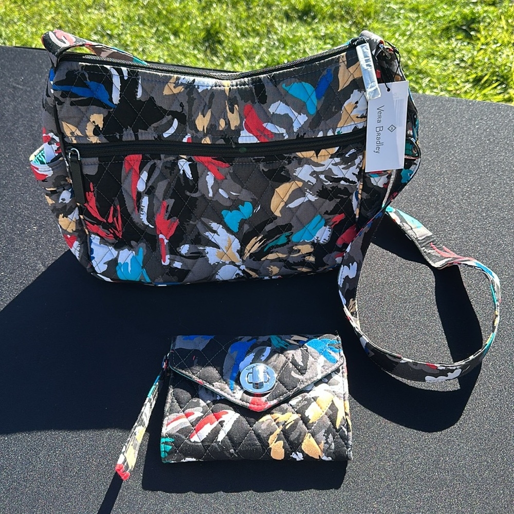 Authentic Vera Bradley NWT
W/matching Wallet